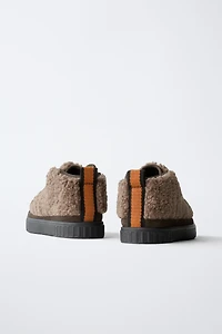 FLEECE HIGH-TOP SNEAKERS