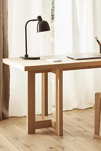 DESK 01