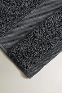 PREMIUM COTTON BATH TOWEL (600 GSM)