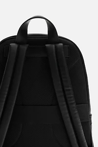 TEXTURE BACKPACK