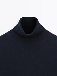 Pull laine col roulé