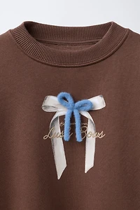 BOW TEXT SWEATSHIRT