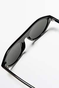 Oval sunglasses