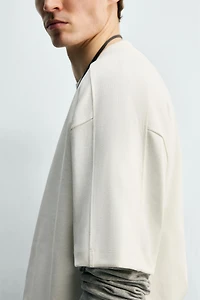 COMPACT TEXTURED SWEATSHIRT