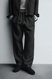 RELAXED FIT JOGGER JEANS