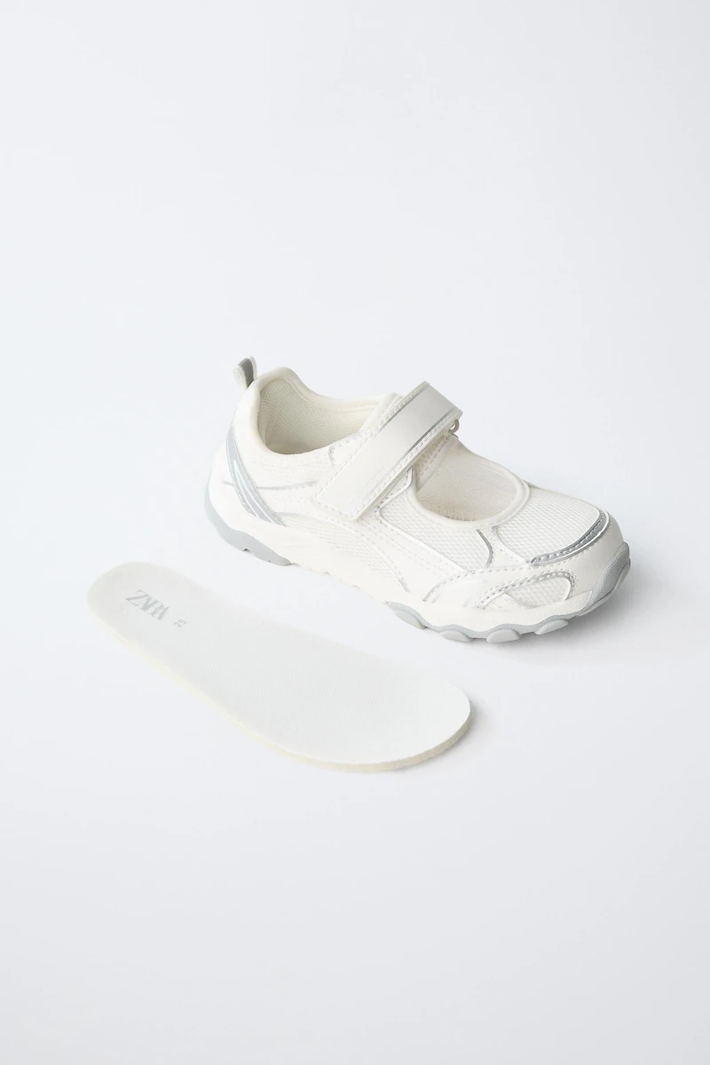 BAREFOOT SNEAKERS