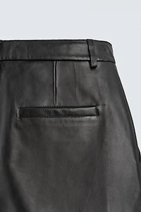 RELAXED FIT LEATHER PLEATED SHORTS