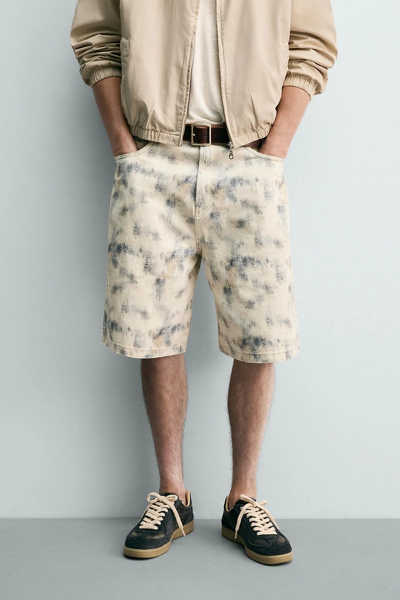 SHORT RELAXED FIT À IMPRIMÉ ABSTRAIT