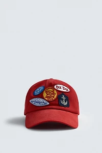 CASQUETTE À PIÈCES EN CONTRASTE
