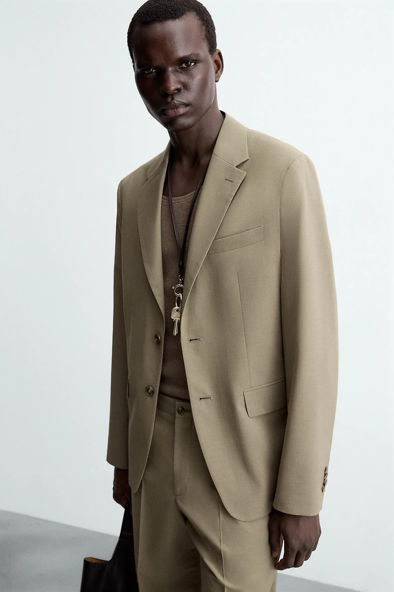 TEXTURED SUIT BLAZER