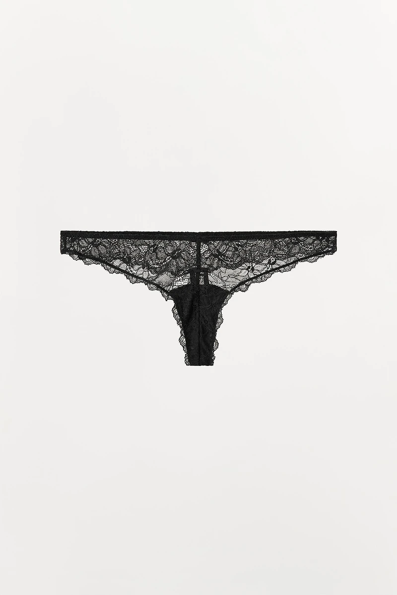 LACE THONG