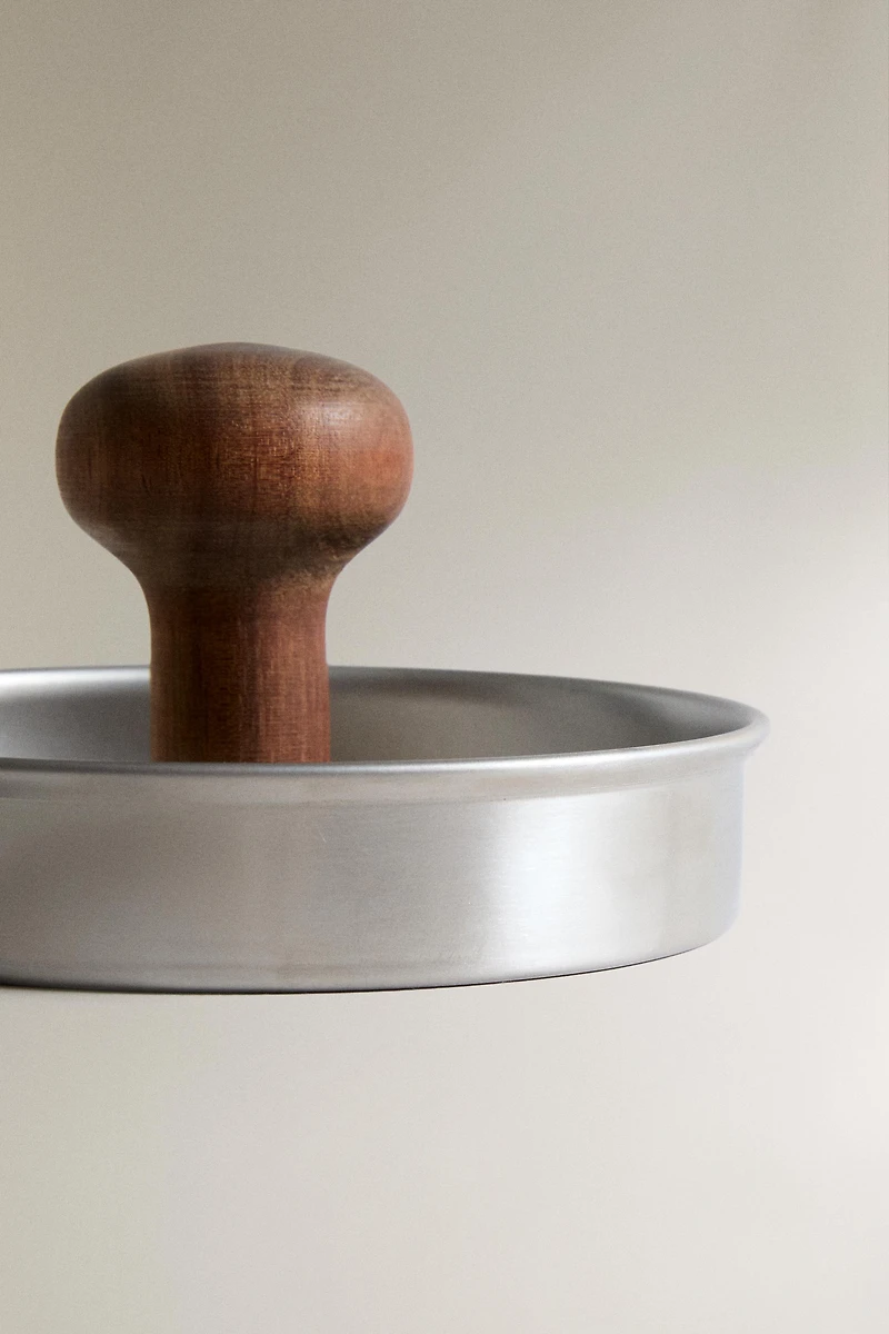 STEEL AND WOOD HAMBURGER PRESS