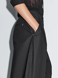 Barrel fit trousers with turn-up detail