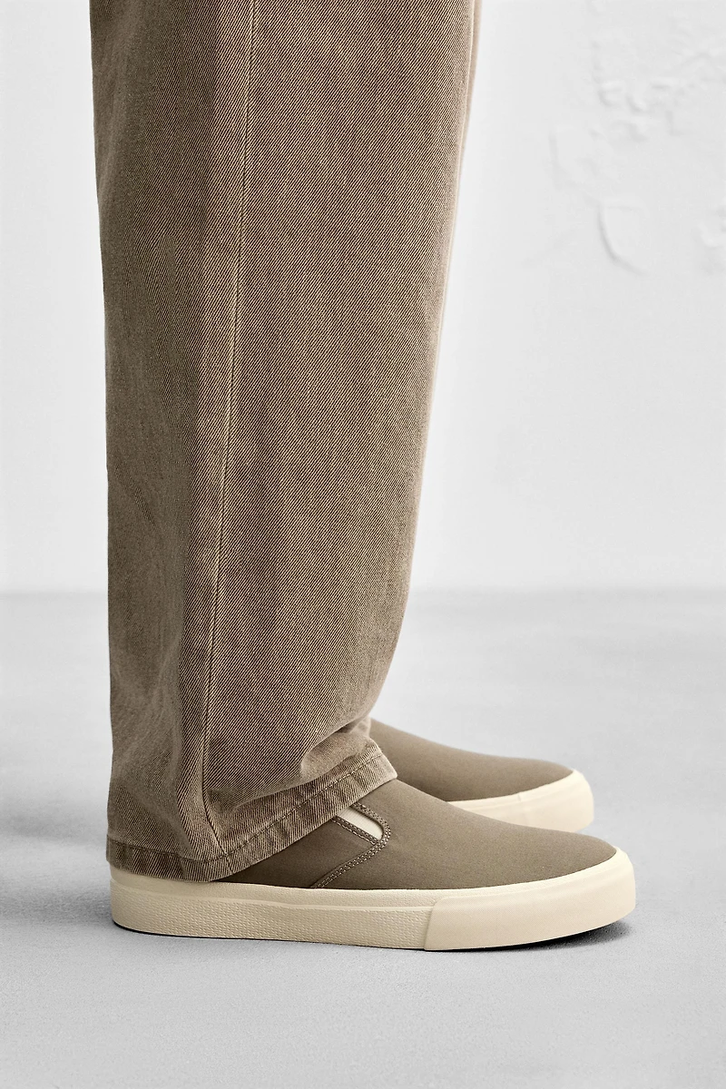 FABRIC LACELESS SNEAKERS