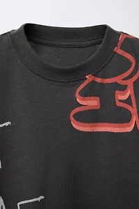 T-SHIRT À IMPRIMÉ GRAFFITI