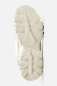 CHUNKY SOLE SNEAKERS