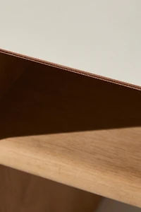 STOOL 02