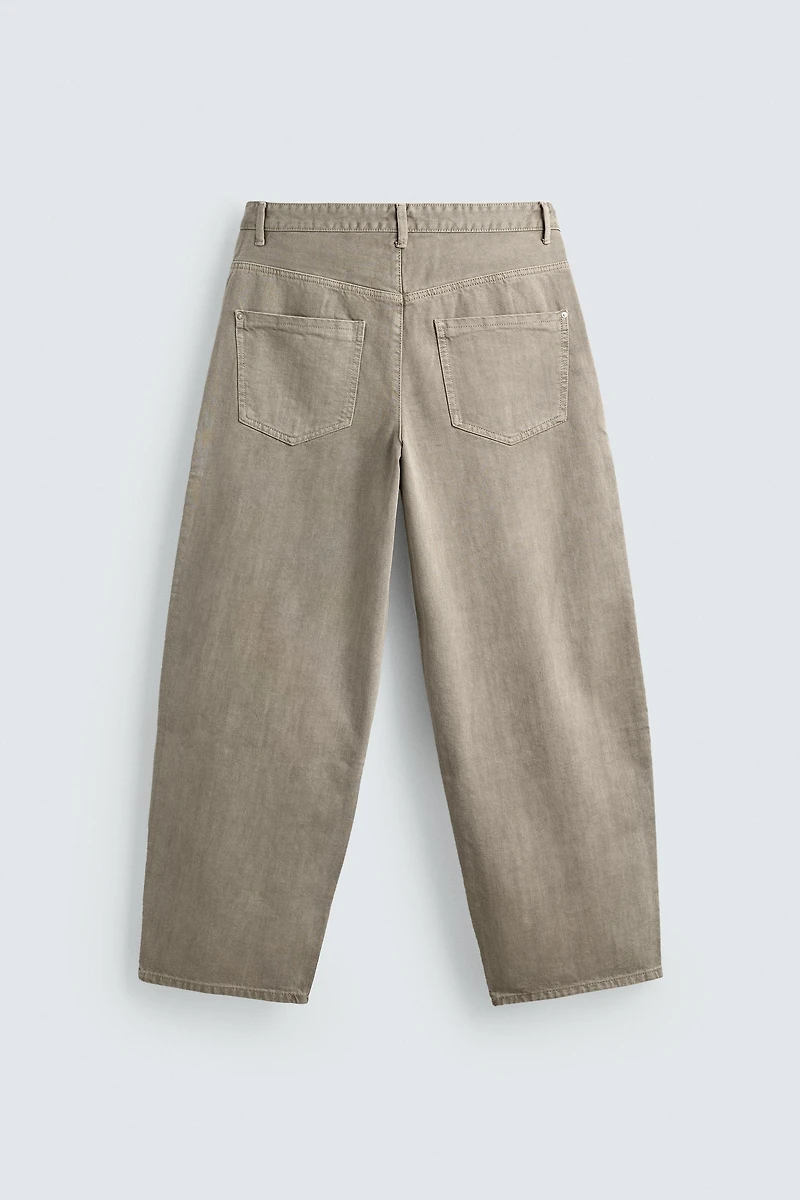 PANTALON COUPE DÉCONTRACTÉE À FERMETURE CROISÉE
