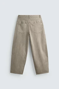 PANTALON COUPE DÉCONTRACTÉE À FERMETURE CROISÉE