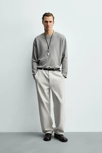 T-SHIRT AVEC FINITIONS DOUBLES EN CONTRASTE