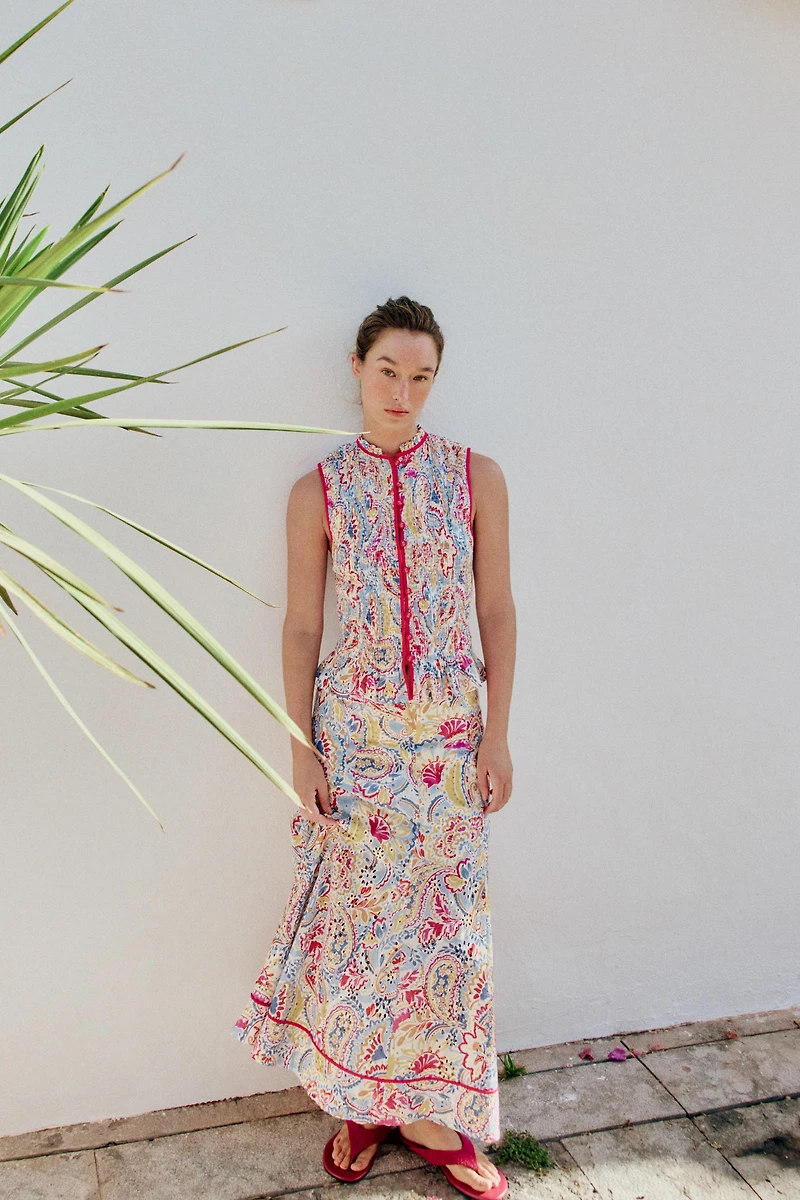 PRINTED EMBROIDERED EYELET MIDI SKIRT