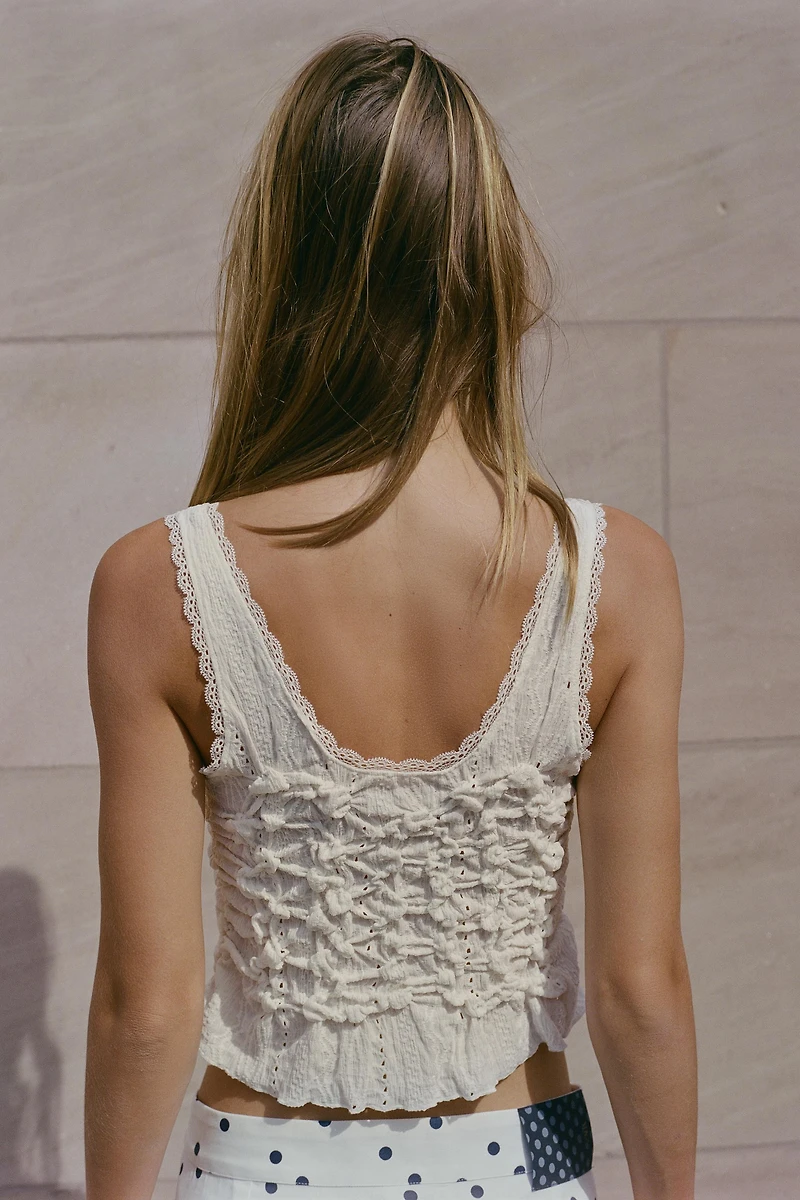 TOP À PLIS ET LACETS