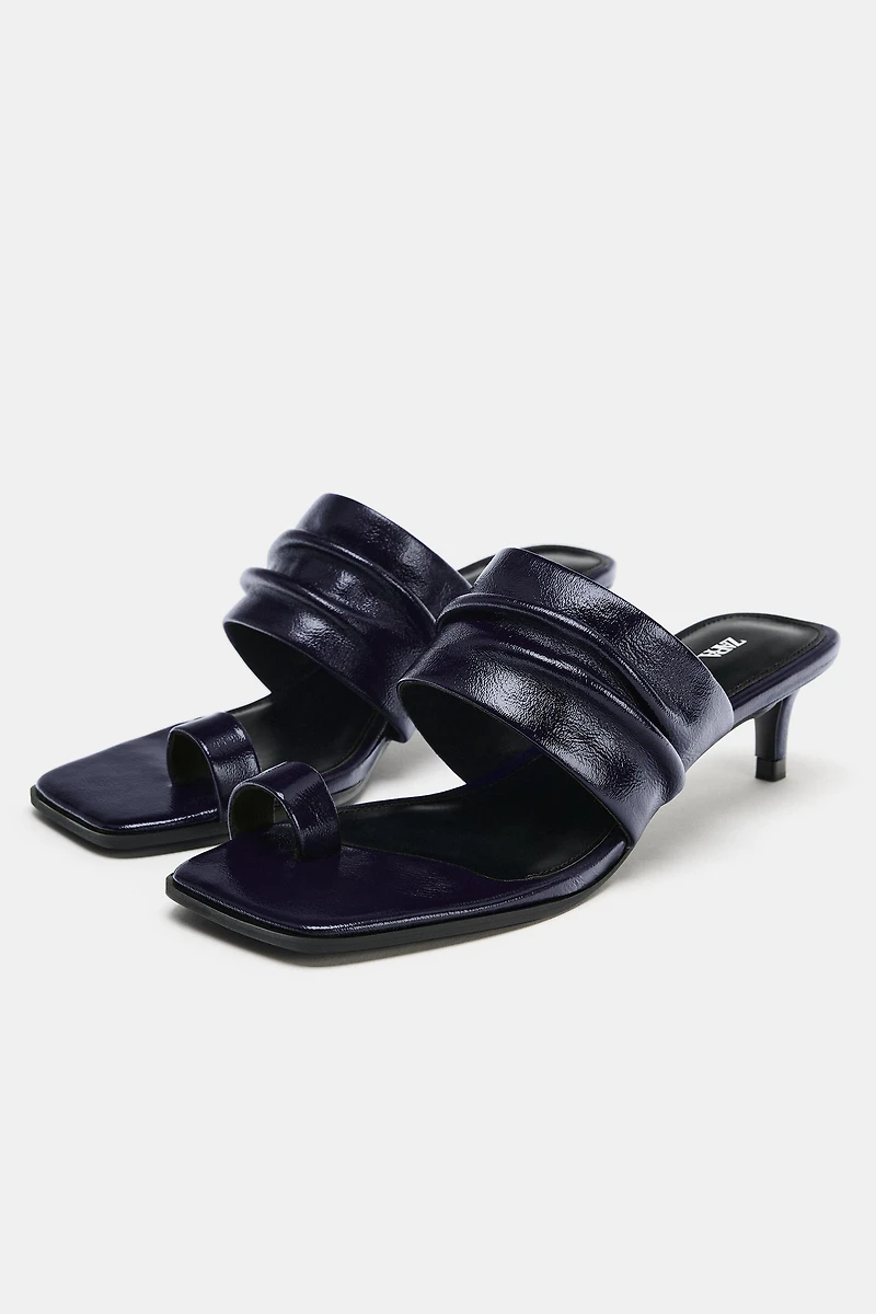 LEATHER STRAP SANDALS