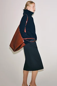 HIGH NECK SWEATSHIRT
