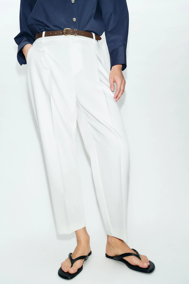 BELTED PLEATED PANTS
