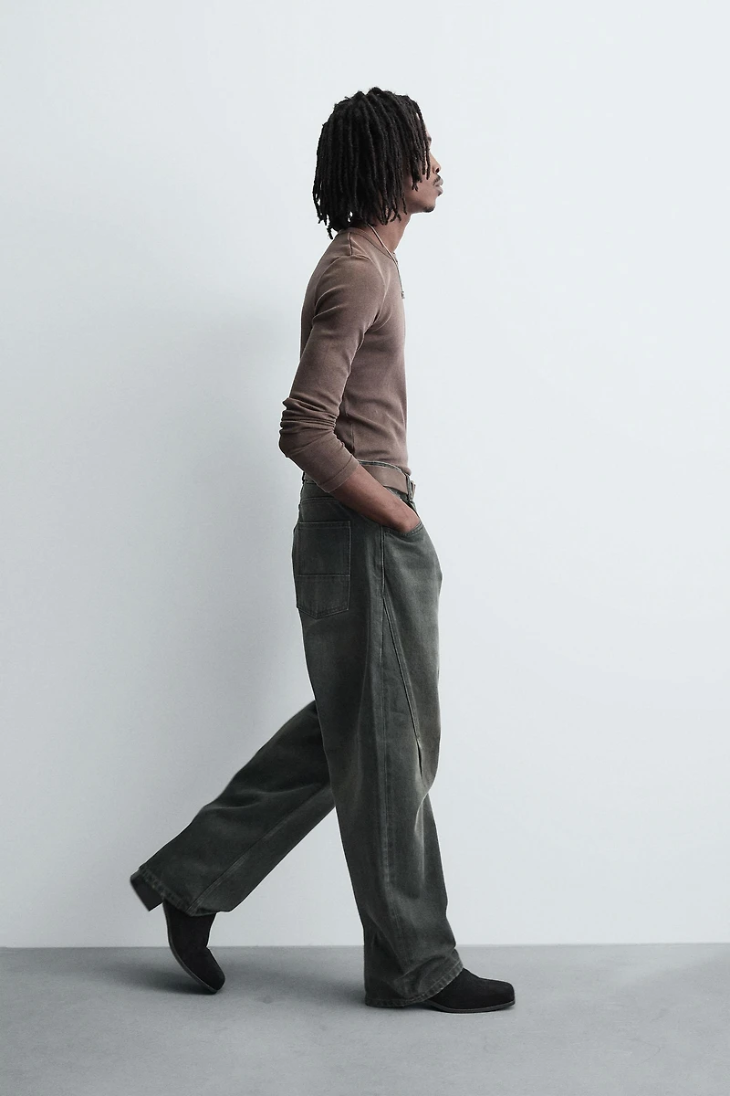 BAGGY FIT JEANS WITH TWISTED SEAM