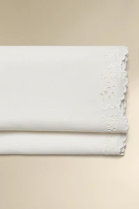 FLAT SHEET WITH EMBROIDERED TRIM
