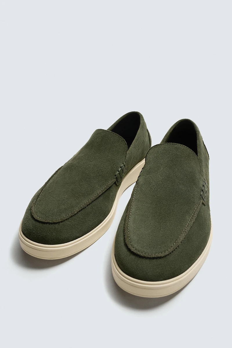 CASUAL LEATHER LOAFERS