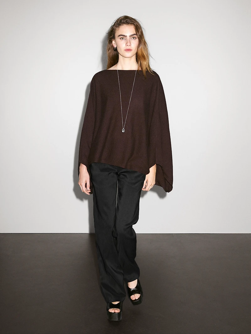 100% cashmere short knit cape