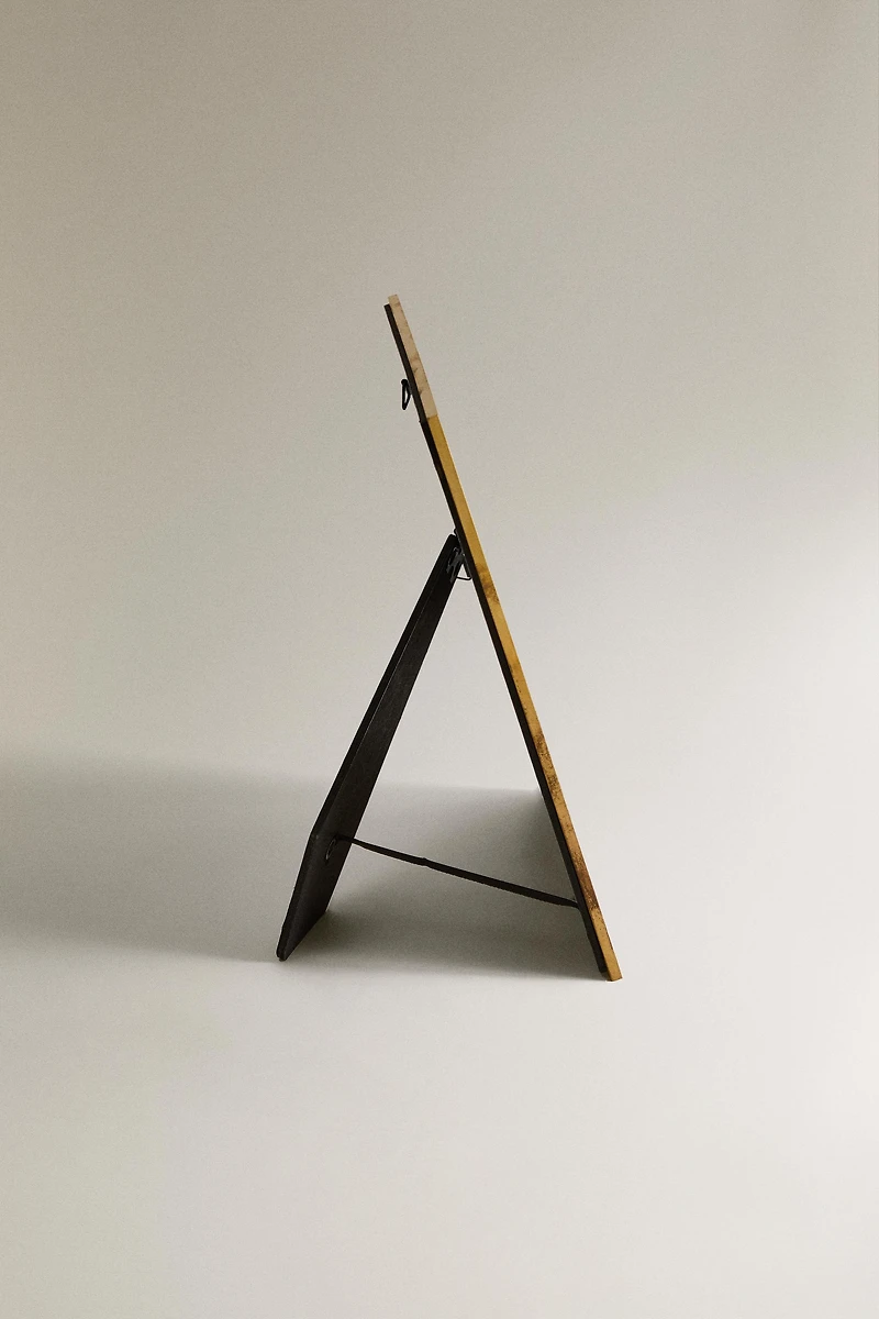 THIN METAL PHOTO FRAME