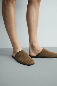 LEATHER CLOGS