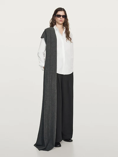 Poplin shirt with hidden buttons