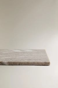 MARBLE CUTTING BOARD WITH HANDLE
