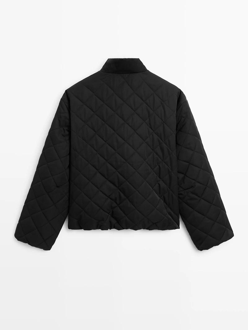 Short water-repellent quilted bomber jacket