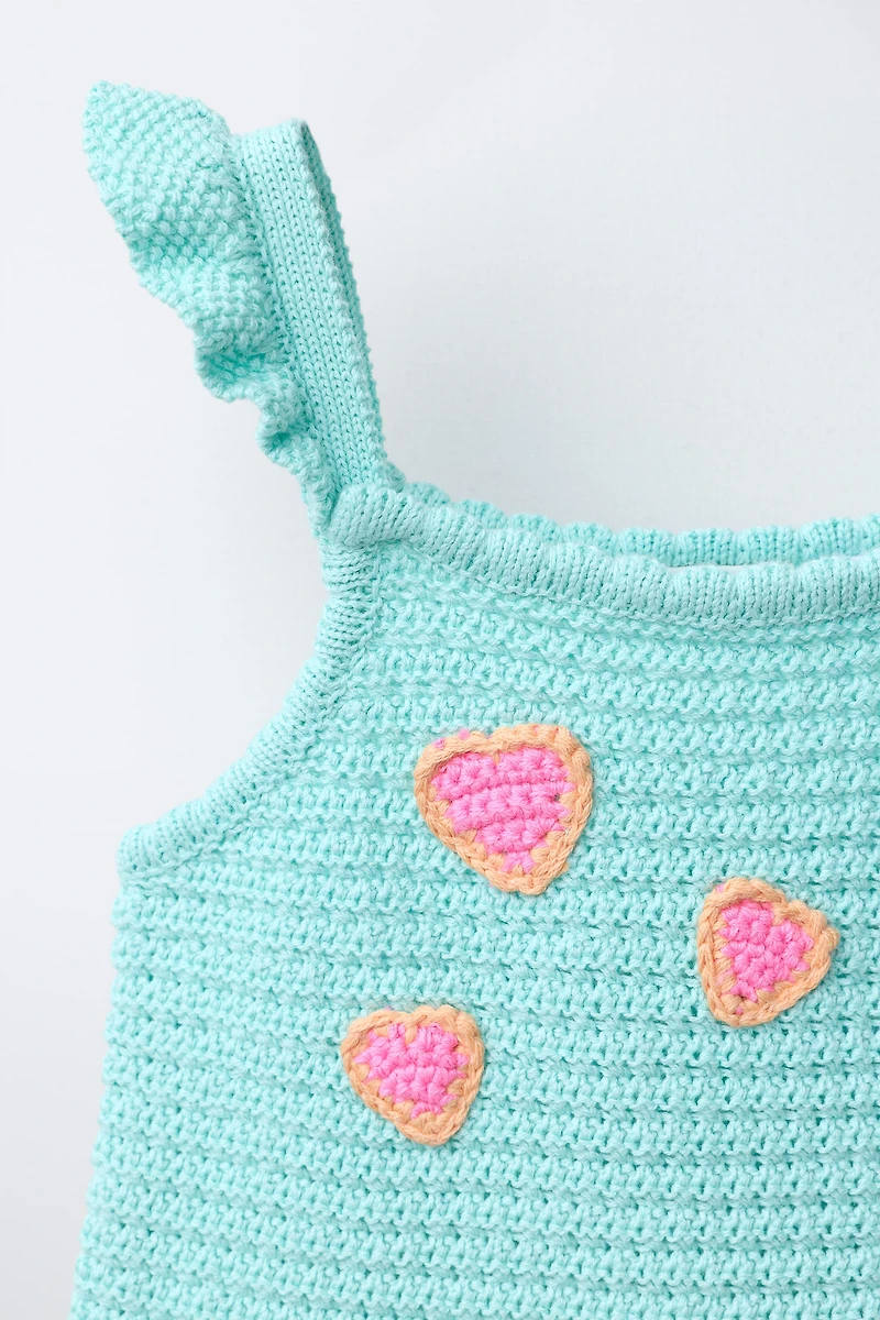 CROCHET HEARTS KNIT TOP