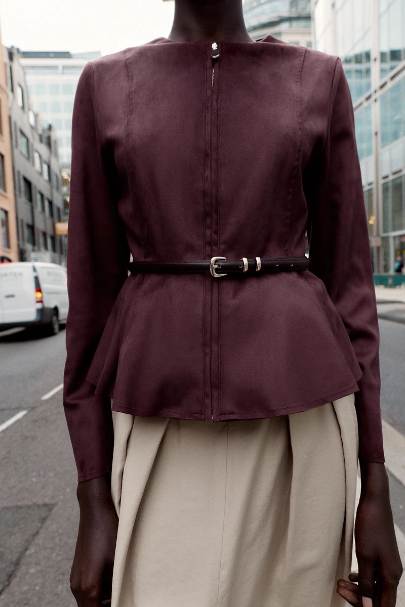 VESTE PEPLUM EFFET DAIM CEINTURÉE