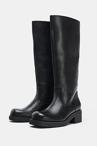 LOW HEEL WATER REPELLENT LEATHER BOOTS