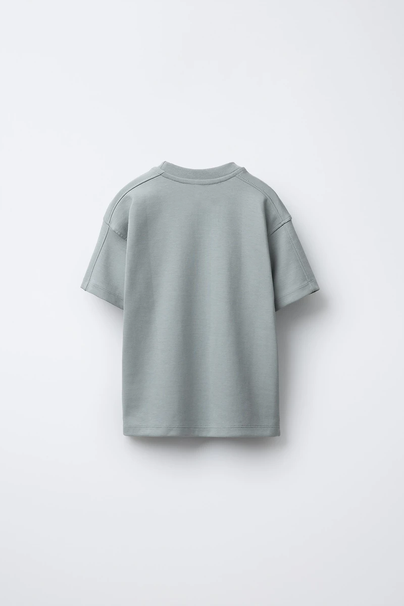 ENSEMBLE T-SHIRT ET BERMUDA INTERLOCK ÉTIQUETTE