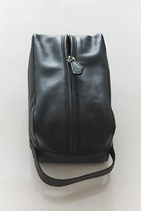 LEATHER TOILETRY BAG