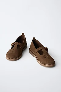 CHAUSSURES EN CUIR T