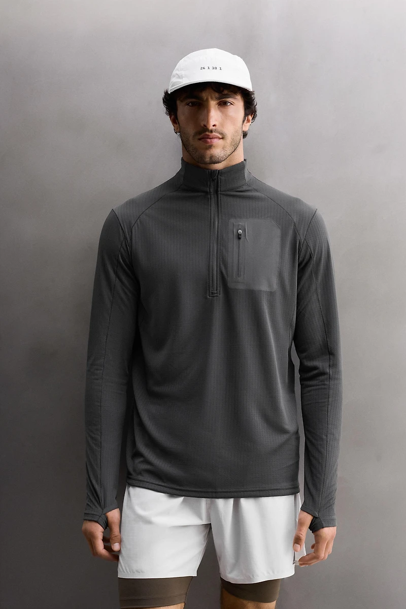 TECHNICAL QUARTER-ZIP SHIRT