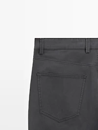 Pantalon tapered fit émerisé