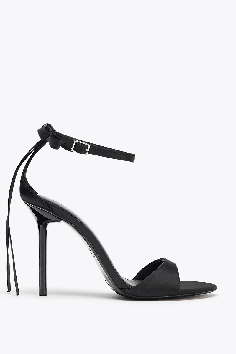 BOW ANKLE STRAP SANDALS