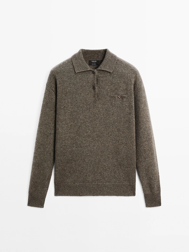 100% cashmere sweater with pocket detail