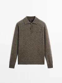 100% cashmere sweater with pocket detail