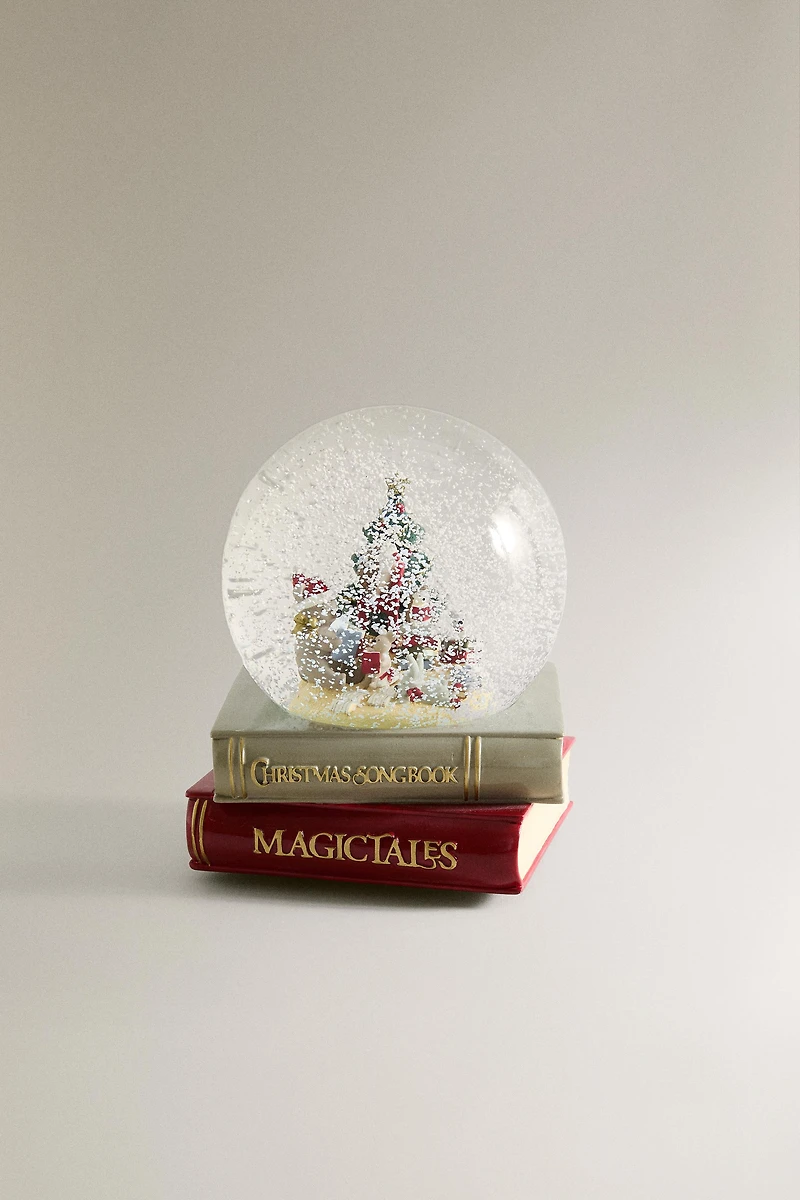 CHRISTMAS MUSICAL BOOK SNOW GLOBE